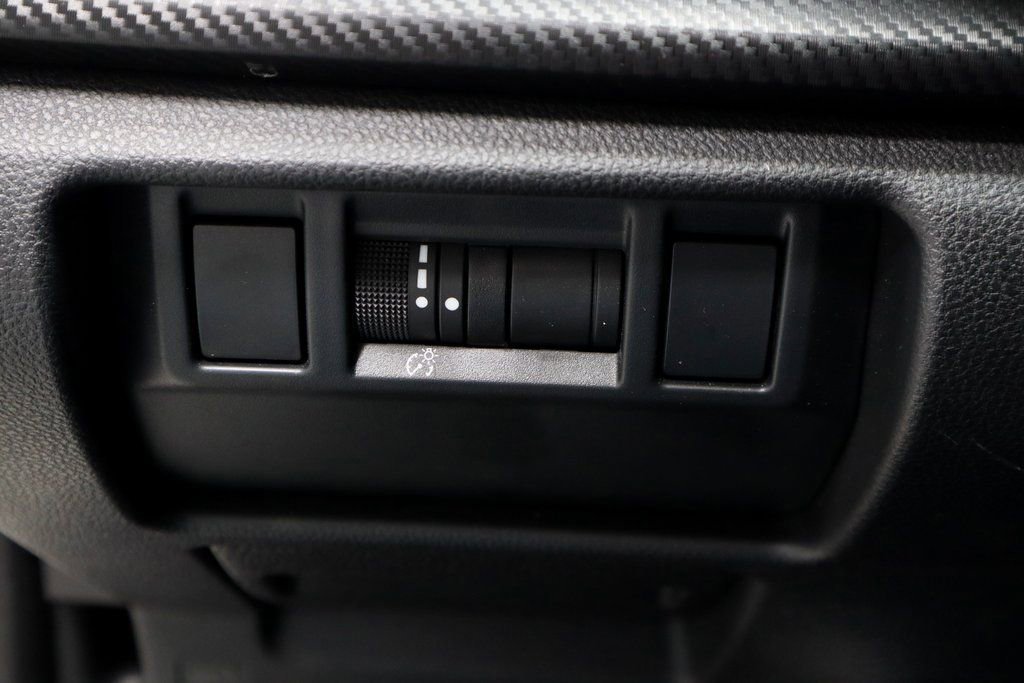 Used 2024 Subaru Crosstrek 2.0i Premium image 29