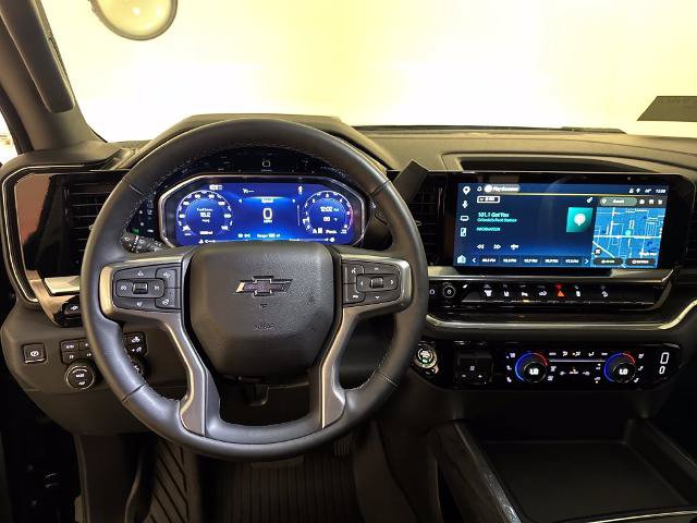 Used 2026 Chevrolet Silverado 2500 LTZ AWD/4WD image 5