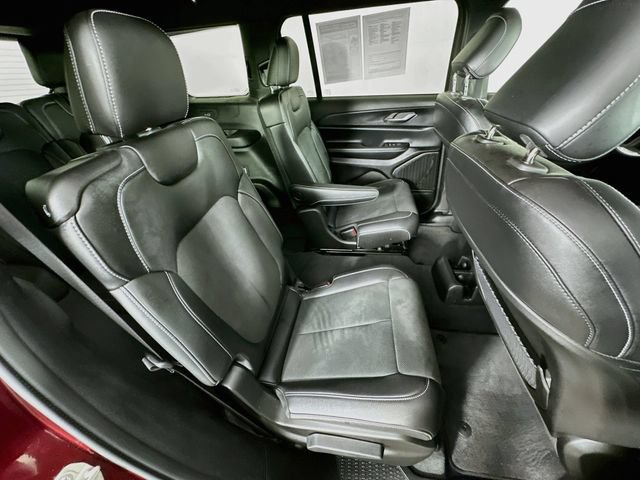 Used 2024 Jeep Grand Cherokee L Laredo AWD/4WD image 37