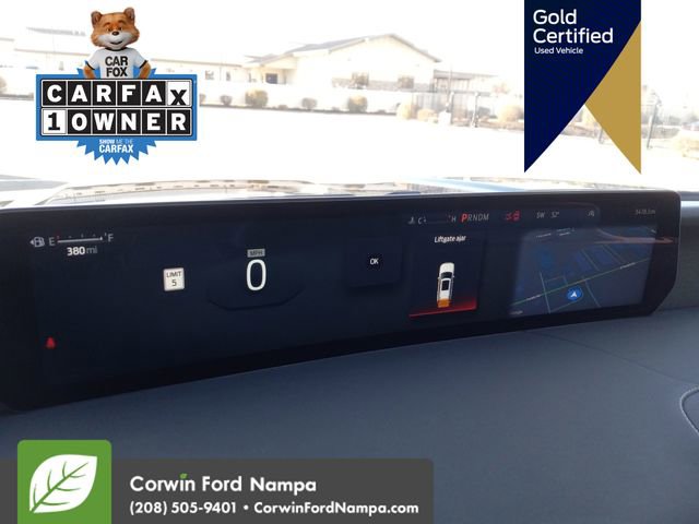 Certified 2025 Ford Expedition Max Platinum image 17