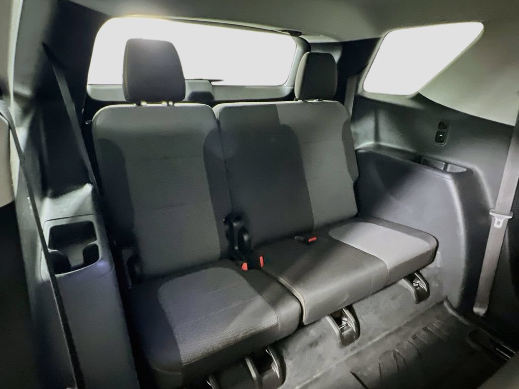 Used 2021 Chevrolet Traverse LT w/ LPO, Floor Liner Package AWD/4WD image 32
