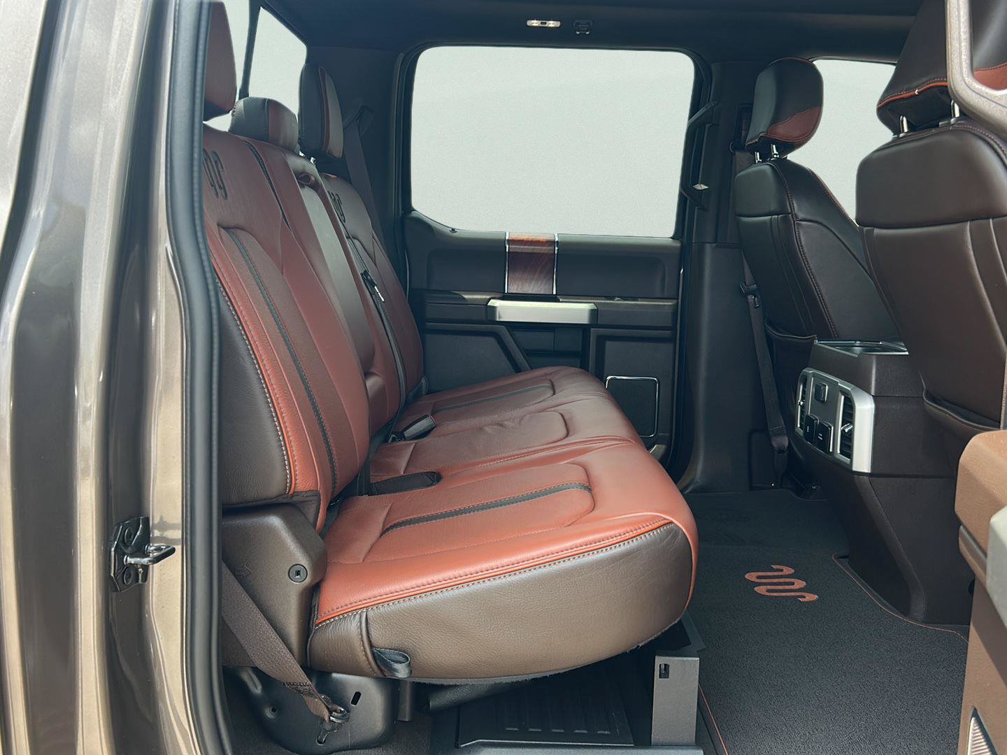 Certified 2022 Ford F250 King Ranch w/ King Ranch Ultimate Package AWD/4WD image 23