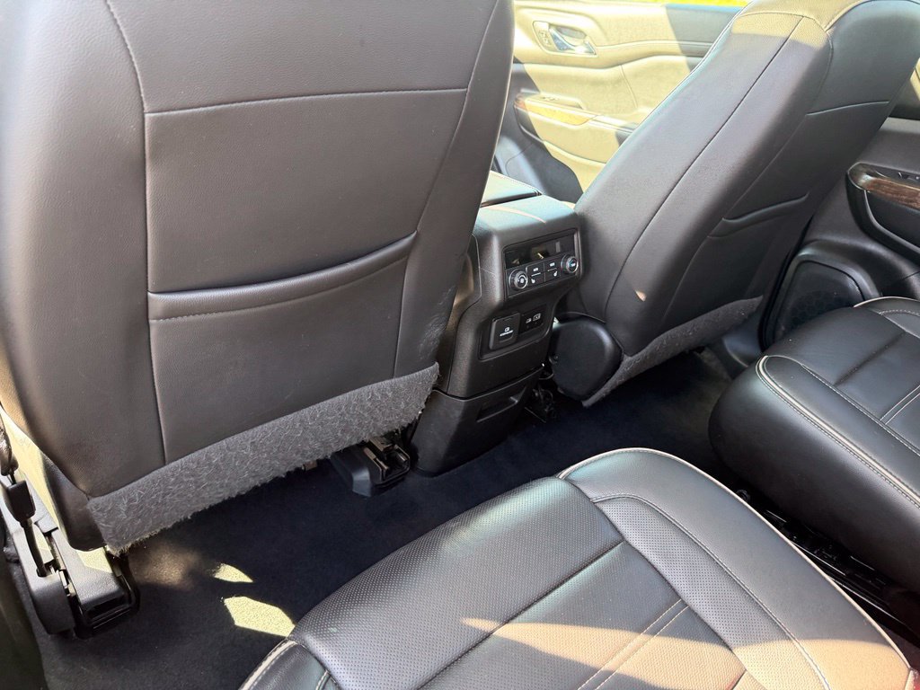 Used 2020 GMC Acadia Denali w/ Technology Package AWD/4WD image 21