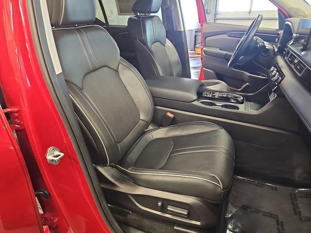 Used 2023 Honda Pilot Elite image 10