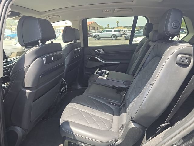 Used 2024 BMW X7 xDrive40i AWD/4WD image 9