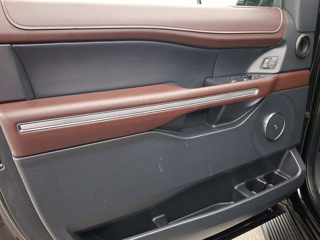 Certified 2024 Ford Expedition Limited image 13