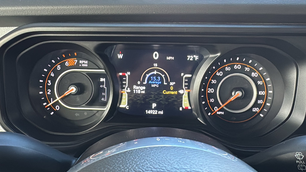 Used 2026 Jeep Wrangler Unlimited Sahara AWD/4WD image 16