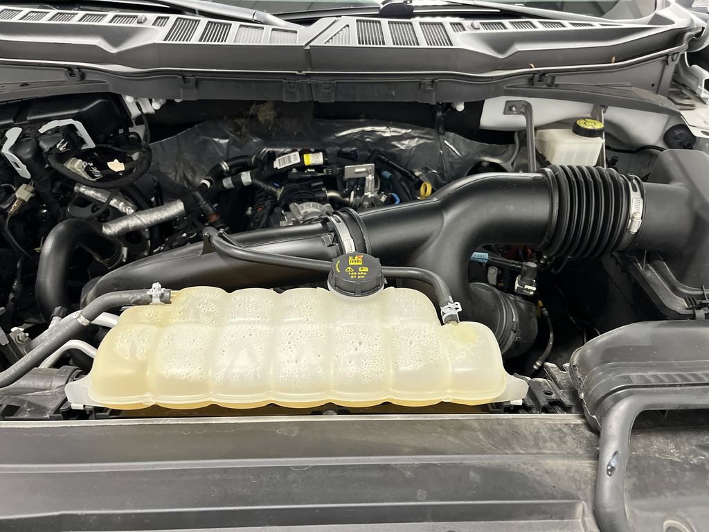 Certified 2022 Ford F150 Lariat w/ Equipment Group 501A Mid image 44