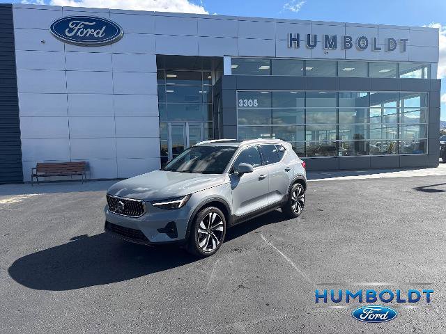 Used 2024 Volvo XC40 B5 Ultimate w/ Protection Package Premier