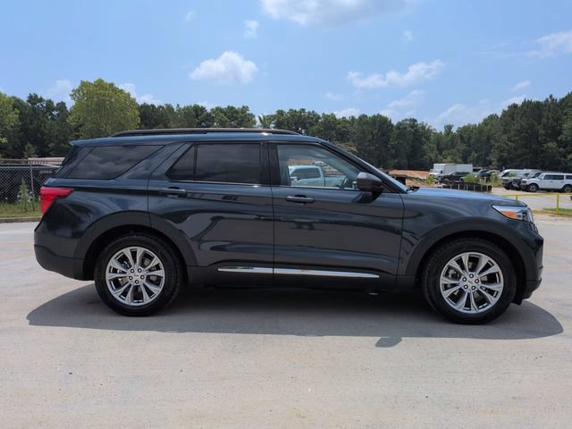 Certified 2023 Ford Explorer XLT w/ Equipment Group 202A RWD image 3