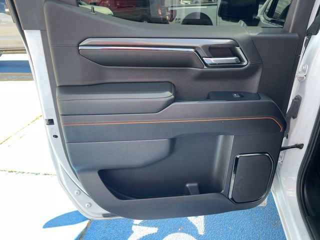 Used 2024 GMC Sierra 1500 AT4 w/ Technology Package AWD/4WD image 17