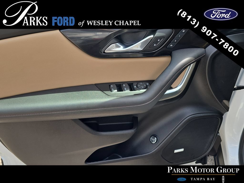 Used 2024 Chevrolet Blazer Premier w/ Enhanced Convenience Package FWD image 16