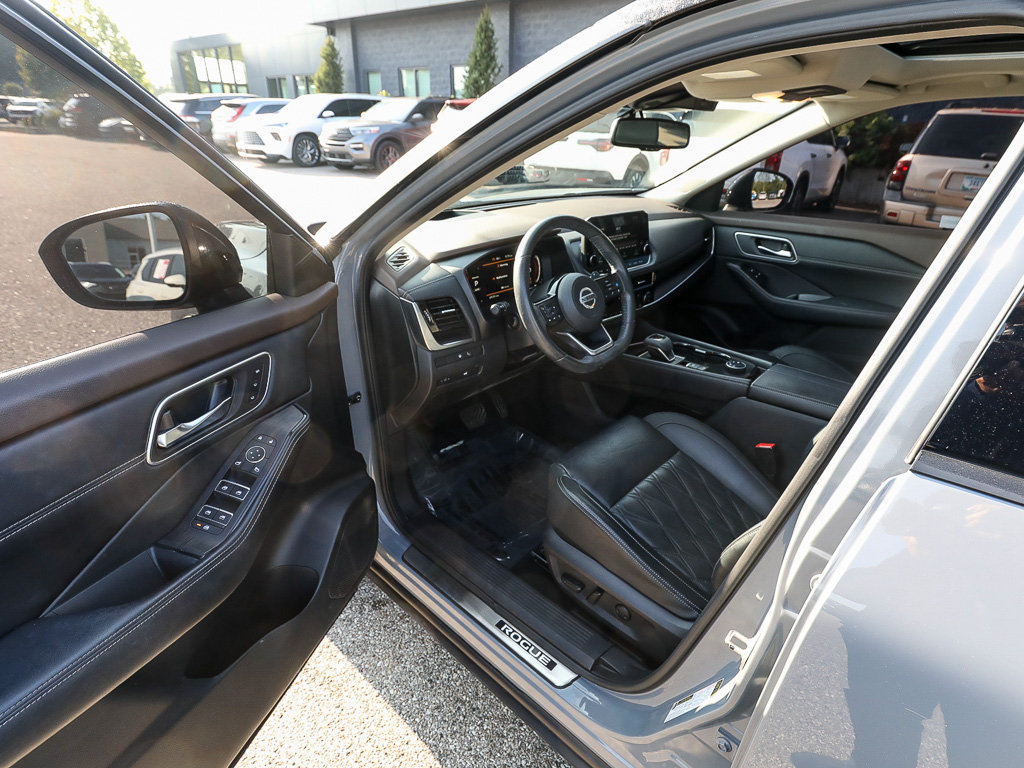 Used 2021 Nissan Rogue Platinum AWD/4WD image 11
