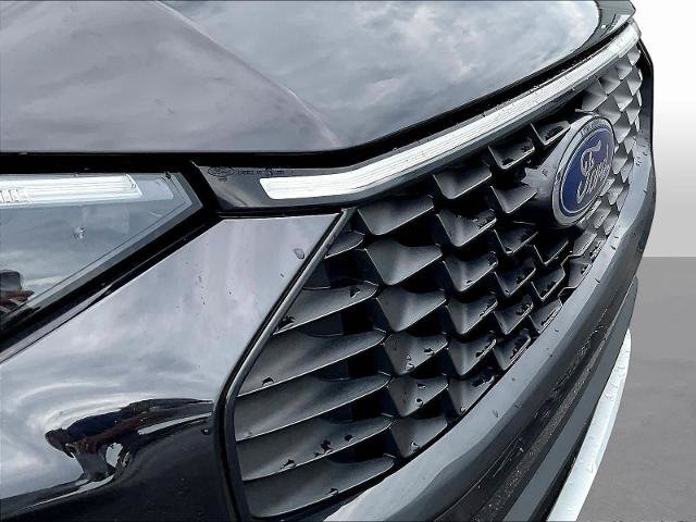 Certified 2024 Ford Escape Platinum AWD/4WD image 34