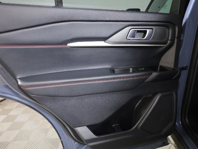 Certified 2025 Ford Explorer ST-Line w/ ST-Line Street Pack AWD/4WD image 32