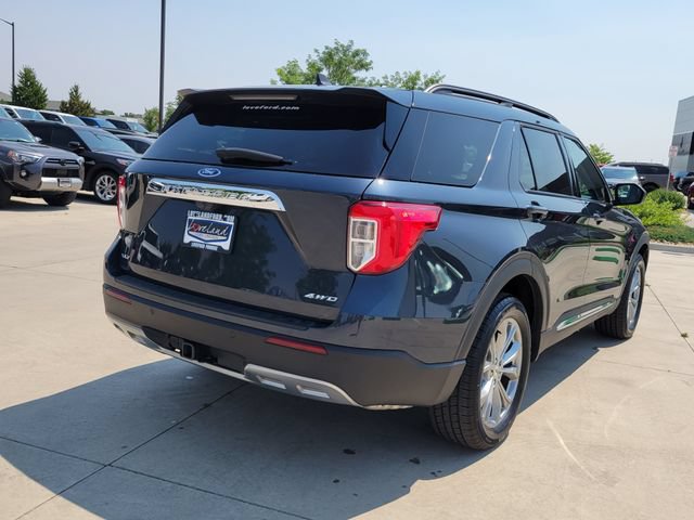 Certified 2023 Ford Explorer XLT w/ Equipment Group 202A AWD/4WD image 3