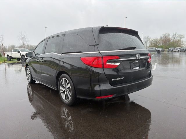 Used 2024 Honda Odyssey Touring image 3