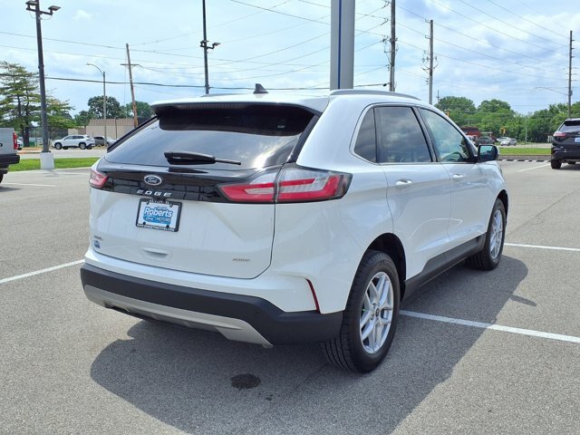 Certified 2024 Ford Edge SEL w/ Convenience Package AWD/4WD image 5