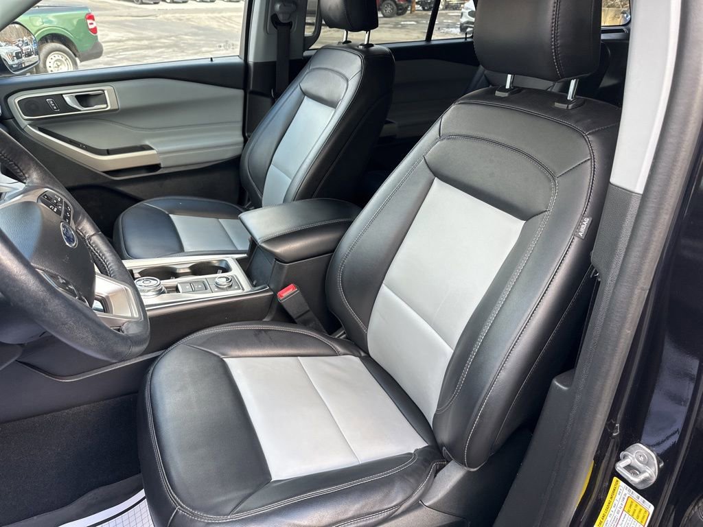 Certified 2023 Ford Explorer XLT w/ Equipment Group 202A image 12