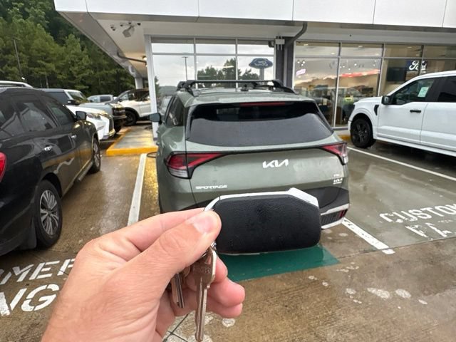 Used 2023 Kia Sportage X-Line w/ X-Line Premium Package AWD/4WD image 39