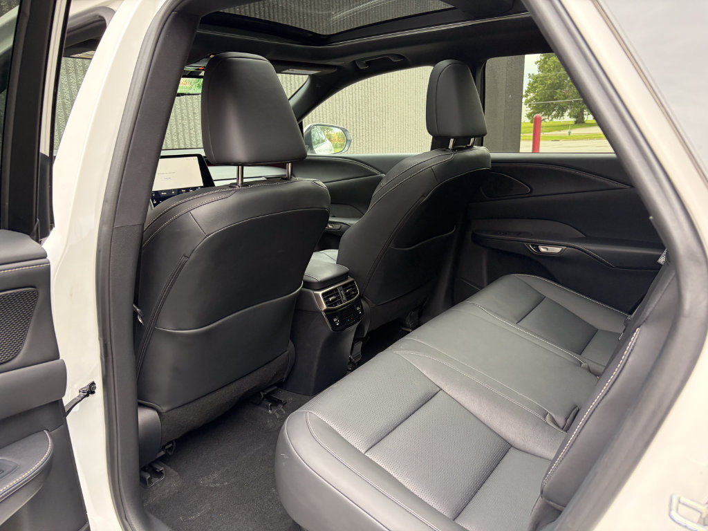 Used 2025 Lexus RX 350 w/ Convenience Package AWD/4WD image 17