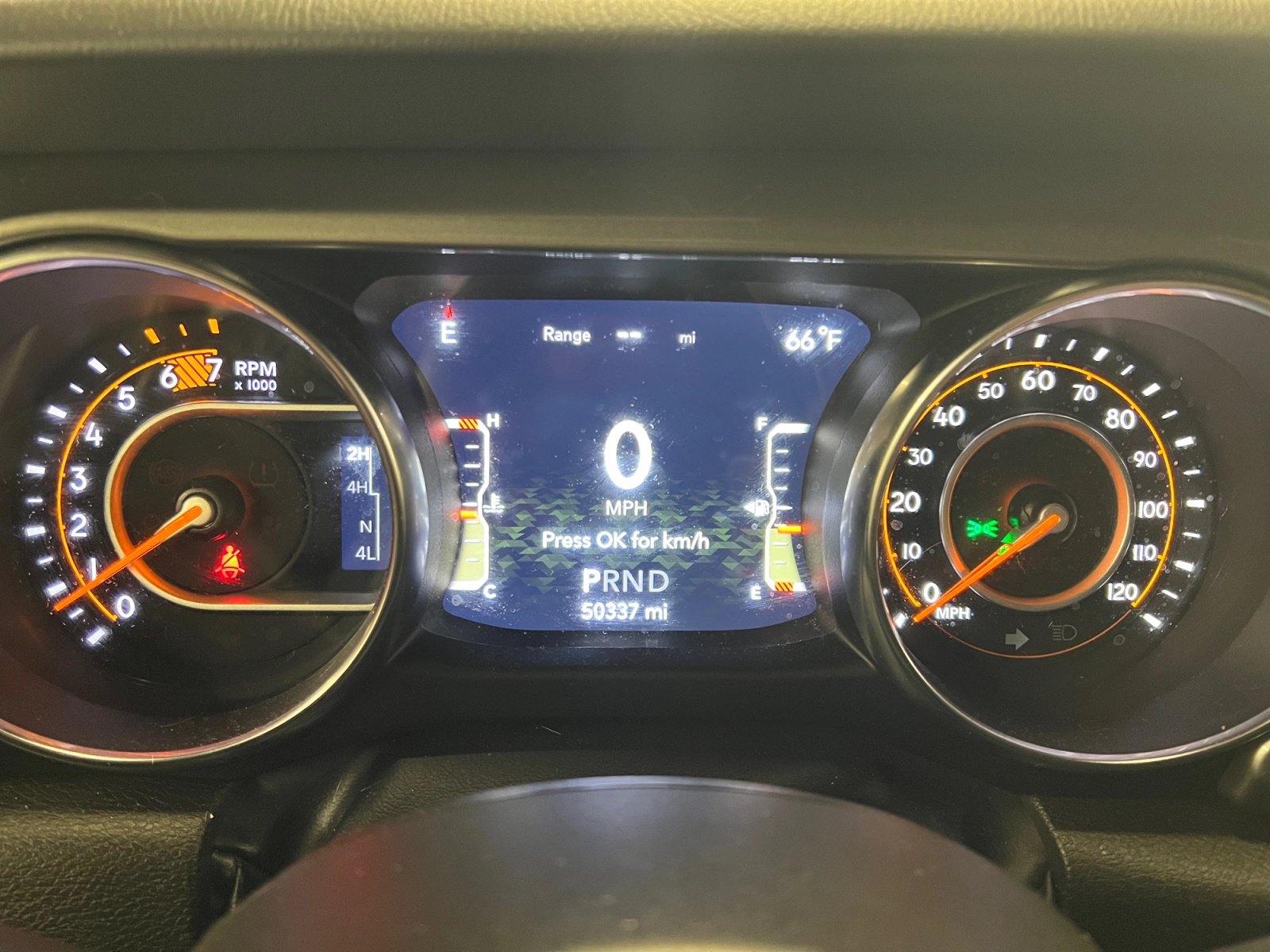 Used 2023 Jeep Wrangler Unlimited Sahara w/ Cold Weather Group AWD/4WD image 14