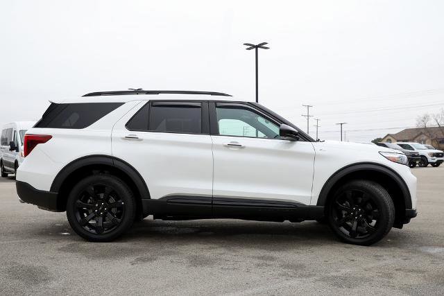 Certified 2023 Ford Explorer ST-Line w/ Class IV Trailer Tow Package image 2