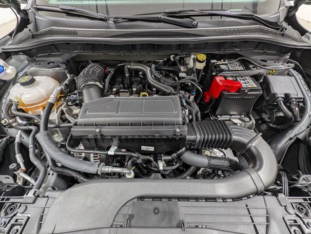 Certified 2025 Ford Escape ST-Line w/ Cold Weather Package FWD image 24