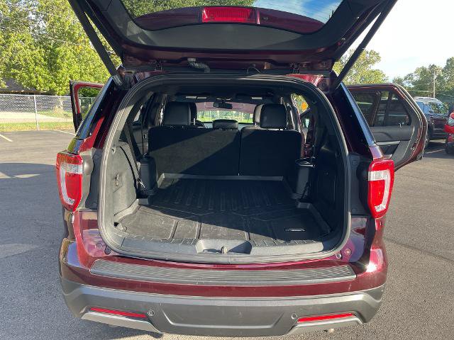 Certified 2019 Ford Explorer XLT w/ Equipment Group 202A FWD image 18