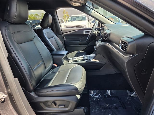 Certified 2020 Ford Explorer XLT w/ Equipment Group 202A image 20