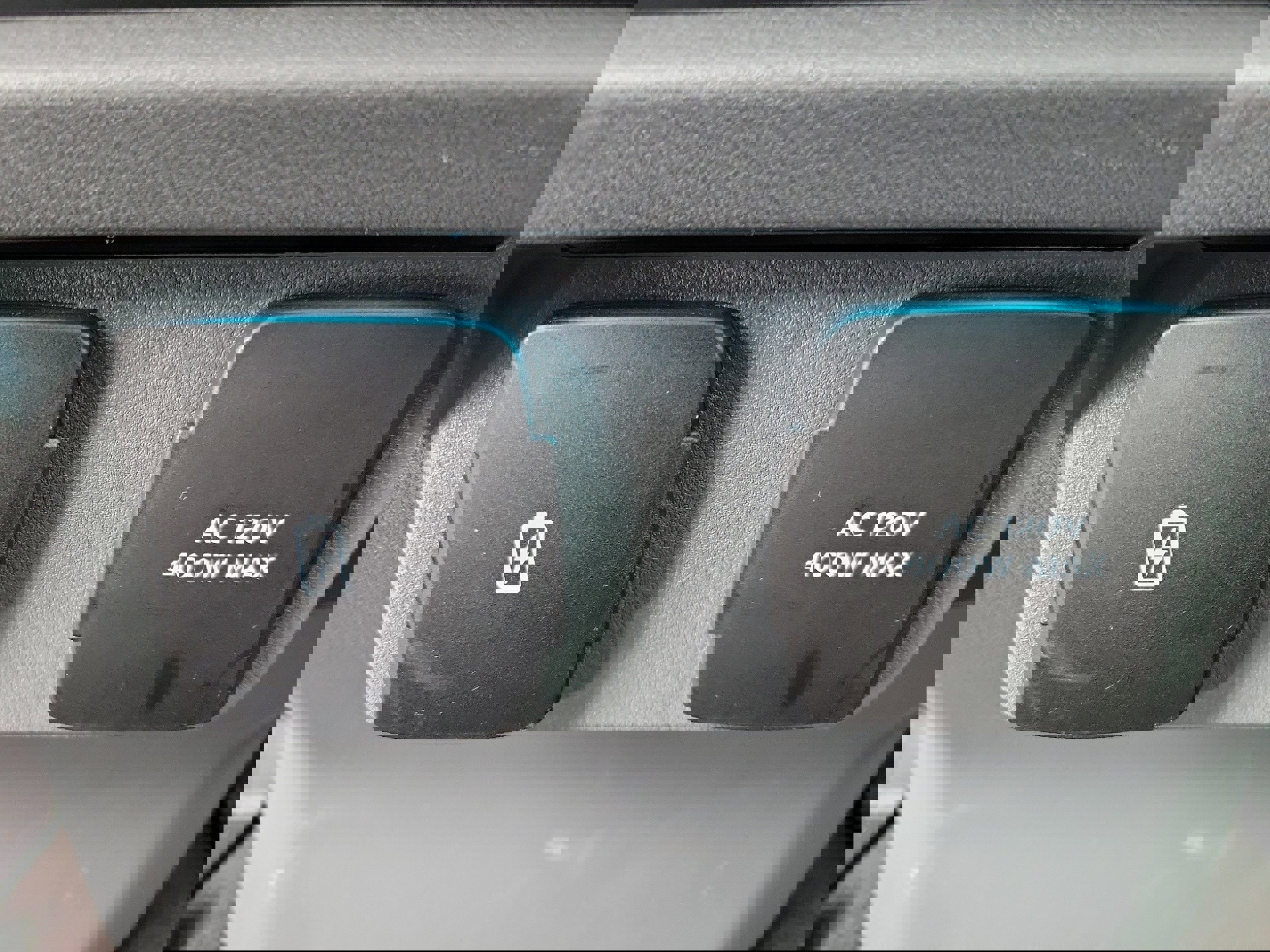 Certified 2021 Ford F150 Lariat w/ Equipment Group 502A High image 18