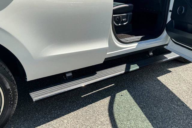 Certified 2023 Ford Expedition Limited AWD/4WD image 16