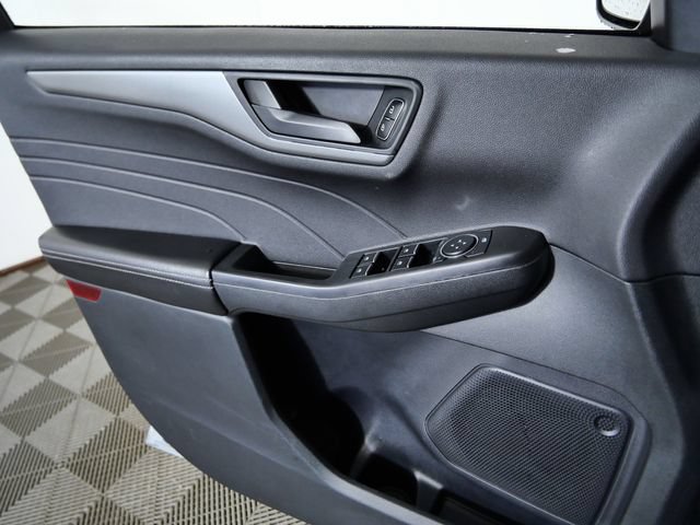 Certified 2025 Ford Escape Active AWD/4WD image 28