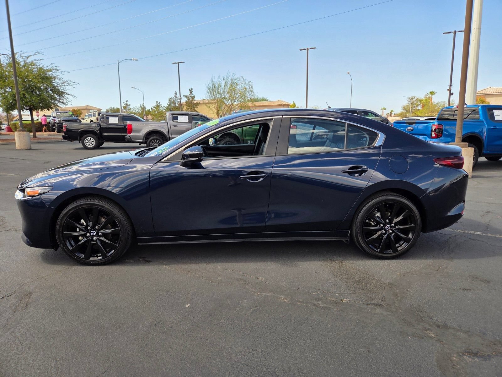 Used 2025 MAZDA MAZDA3 s FWD image 3