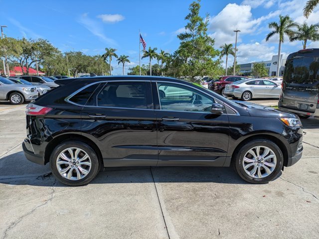 Certified 2024 Ford Edge Titanium image 5