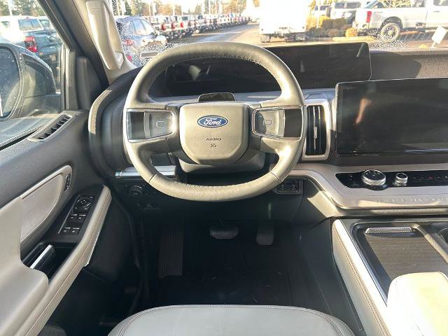 Certified 2025 Ford Expedition Active image 8