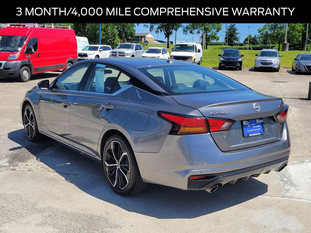 Used 2024 Nissan Altima 2.5 SR FWD image 3