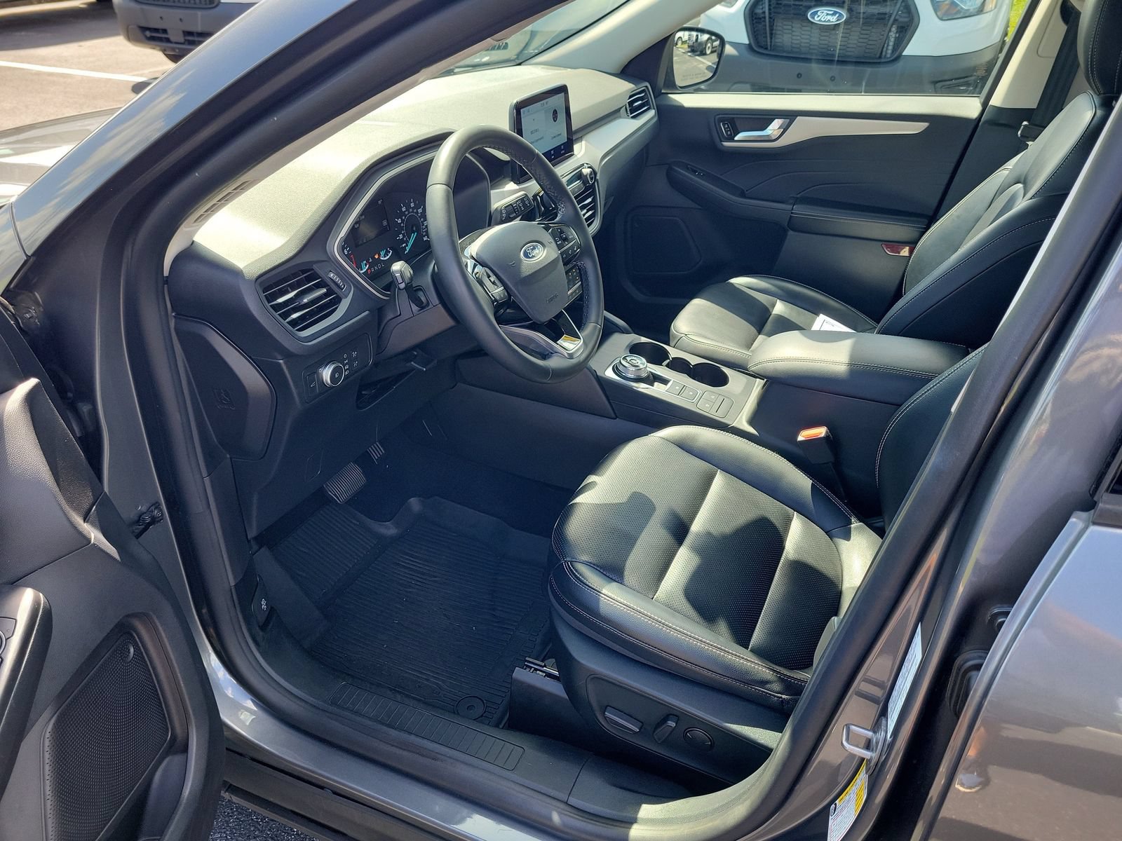 Certified 2022 Ford Escape SEL FWD image 16