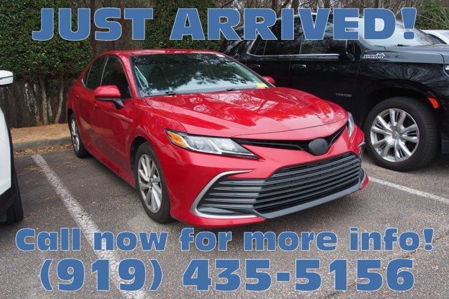 Used 2023 Toyota Camry LE image 6
