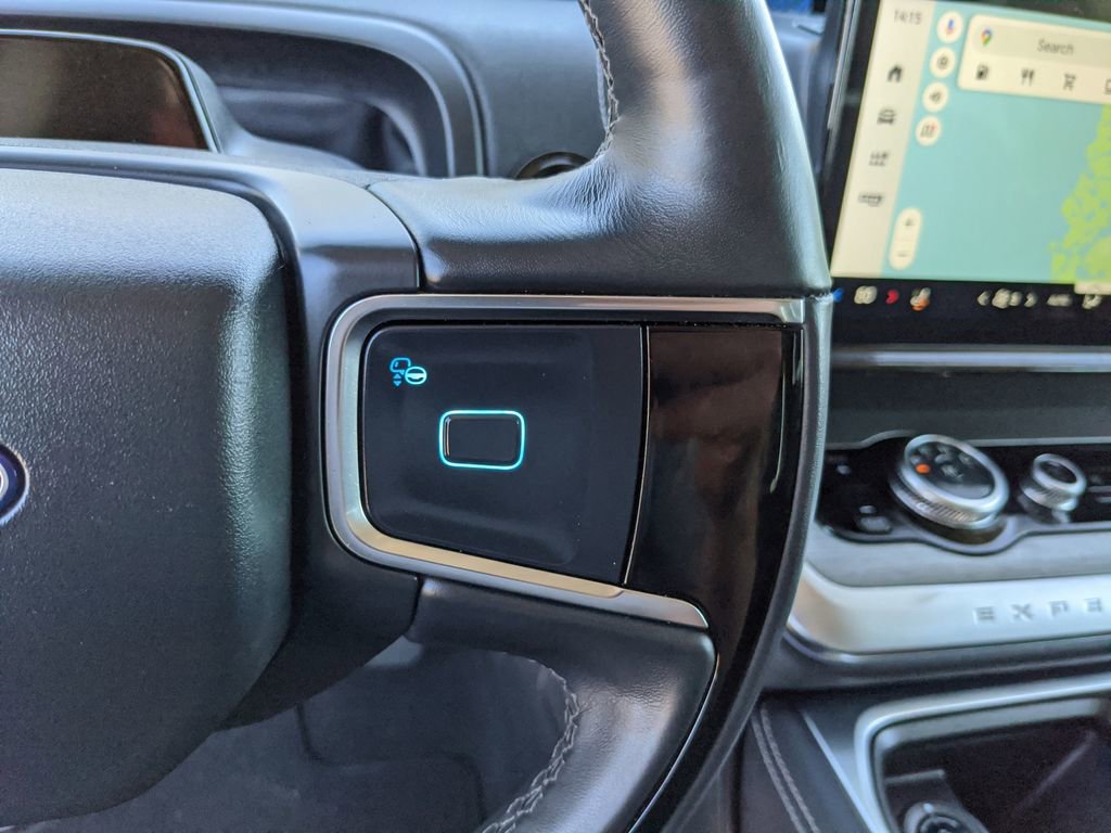 Certified 2025 Ford Expedition Platinum image 36