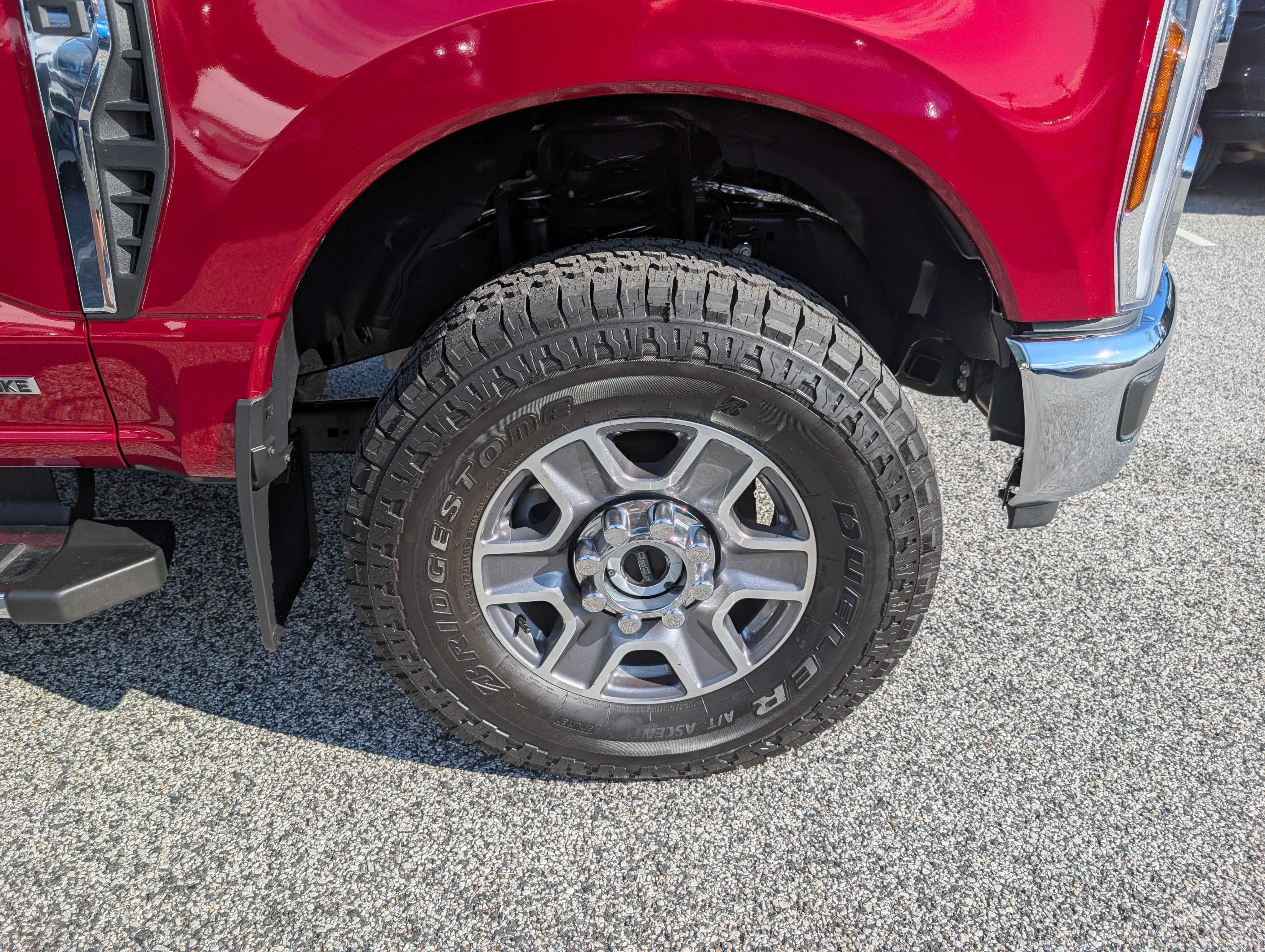 Certified 2025 Ford F250 Lariat w/ FX4 Off-Road Package AWD/4WD image 11