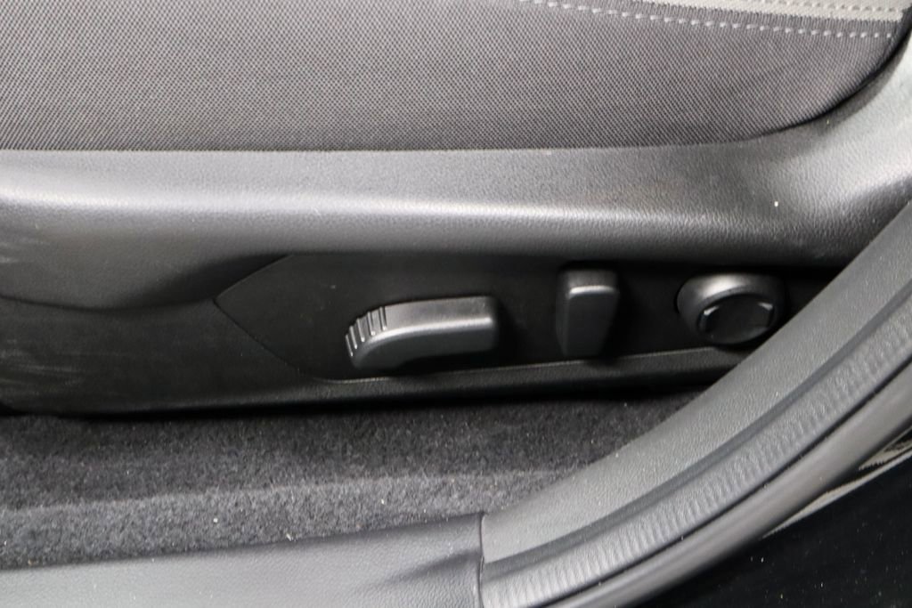 Used 2025 Subaru Crosstrek 2.0i Premium AWD/4WD image 24