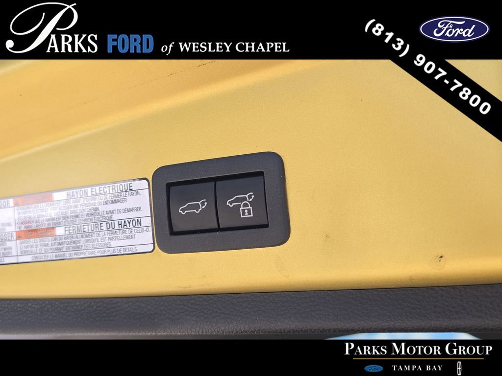 Used 2023 Toyota Corolla Cross AWD Hybrid w/ Convenience Package image 9