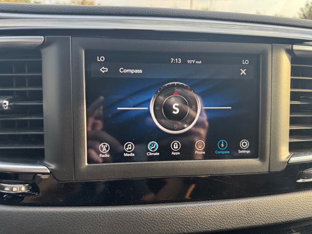 Used 2019 Chrysler Pacifica Touring Plus w/ S Appearance Package FWD image 28