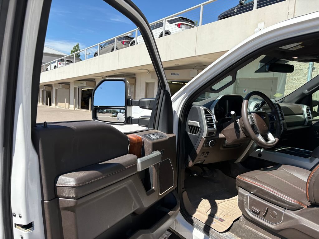Certified 2017 Ford F250 King Ranch w/ Chrome Package AWD/4WD image 17