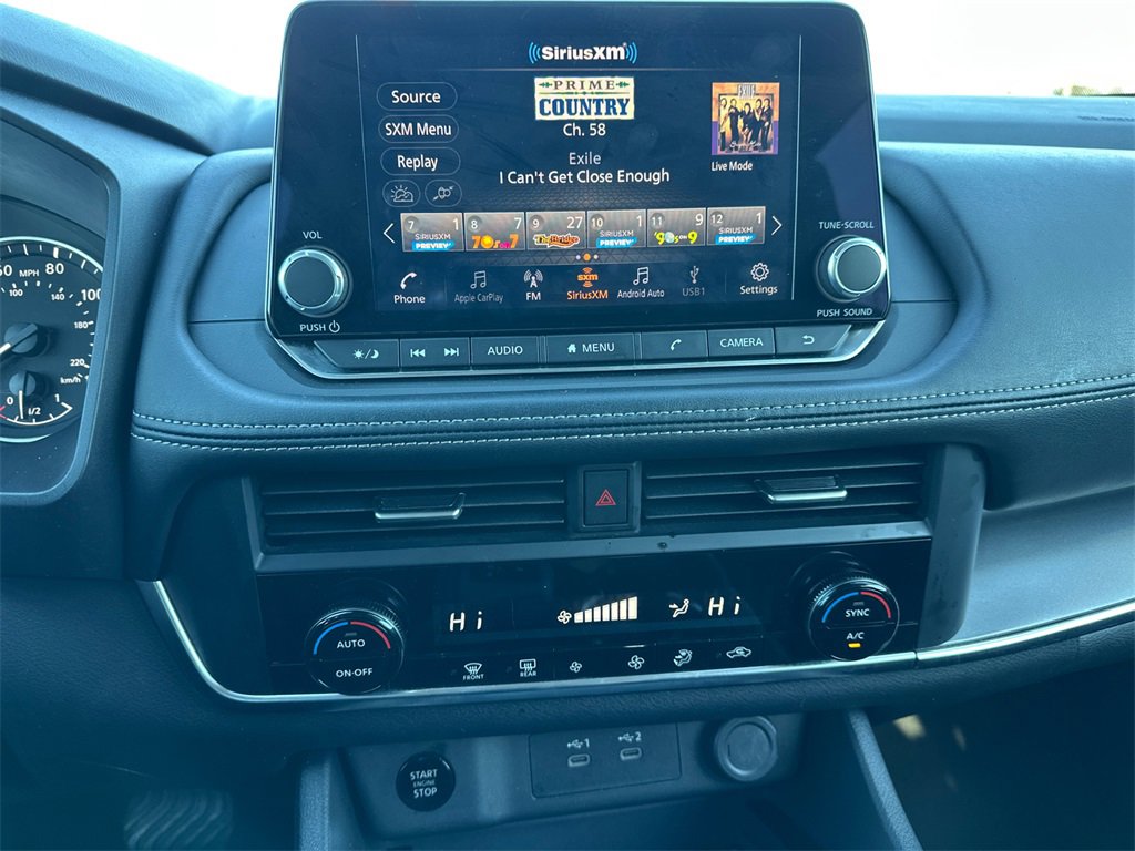 Used 2024 Nissan Rogue SV image 28