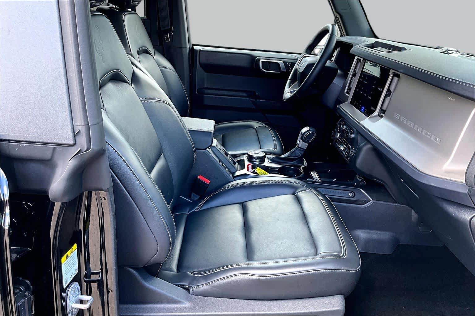Certified 2025 Ford Bronco Outer Banks AWD/4WD image 11