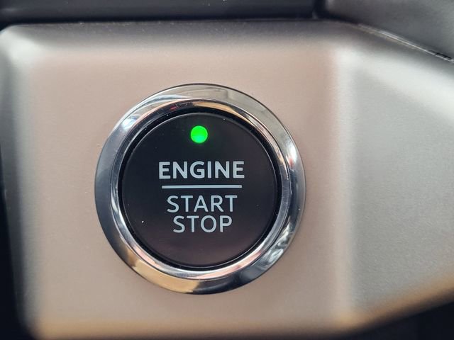 Certified 2024 Ford Expedition XLT image 25