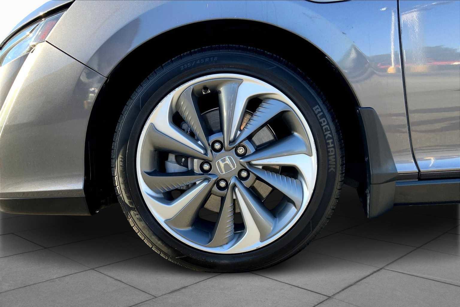 Used 2018 Honda Clarity Plug-In Hybrid image 12