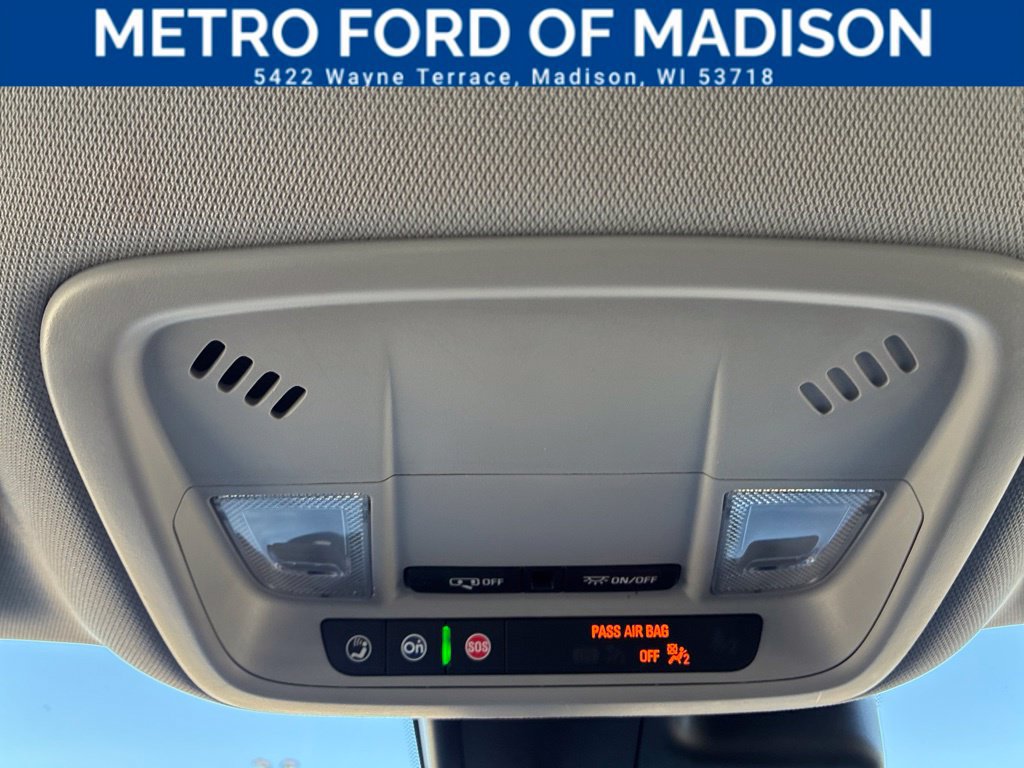 Used 2025 Chevrolet Malibu LT FWD image 24